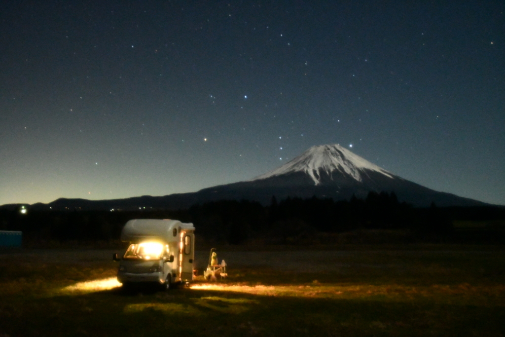 富士山　キャンピングカー